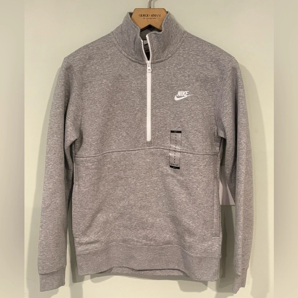 NEW Nike Men's Sportswear Club 1/2-Zip Pullover Sweatshirt - Picture 2 of 7
